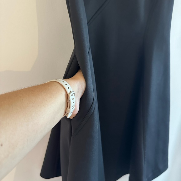 Black fit & flare dress with pockets - Picture 4 of 4